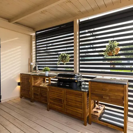 Mobile House On Sea Side Apartman
