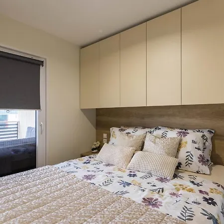 Mobile House On Sea Side Apartman
