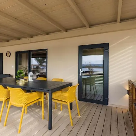 Mobile House On Sea Side